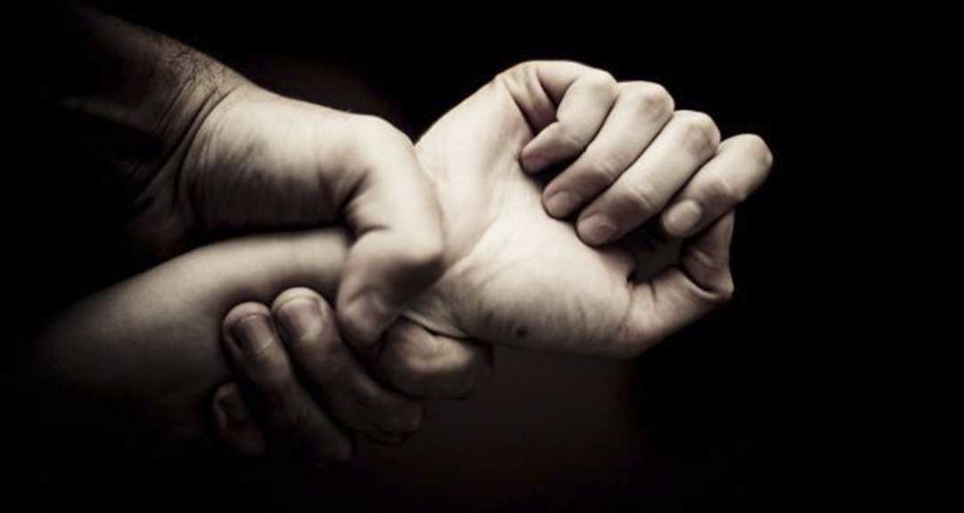 Recognising Signs & Indicators of Domestic Violence