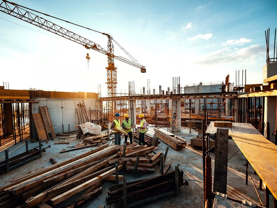 Risk Management in Building & Construction Projects